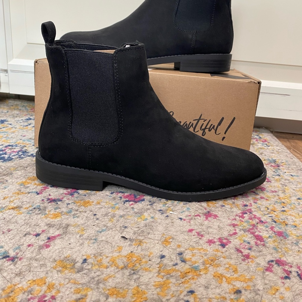 London Rag Black Suede Ankle Boots size 8